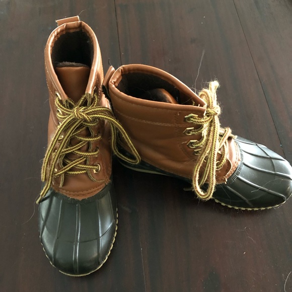 canyon duck boots